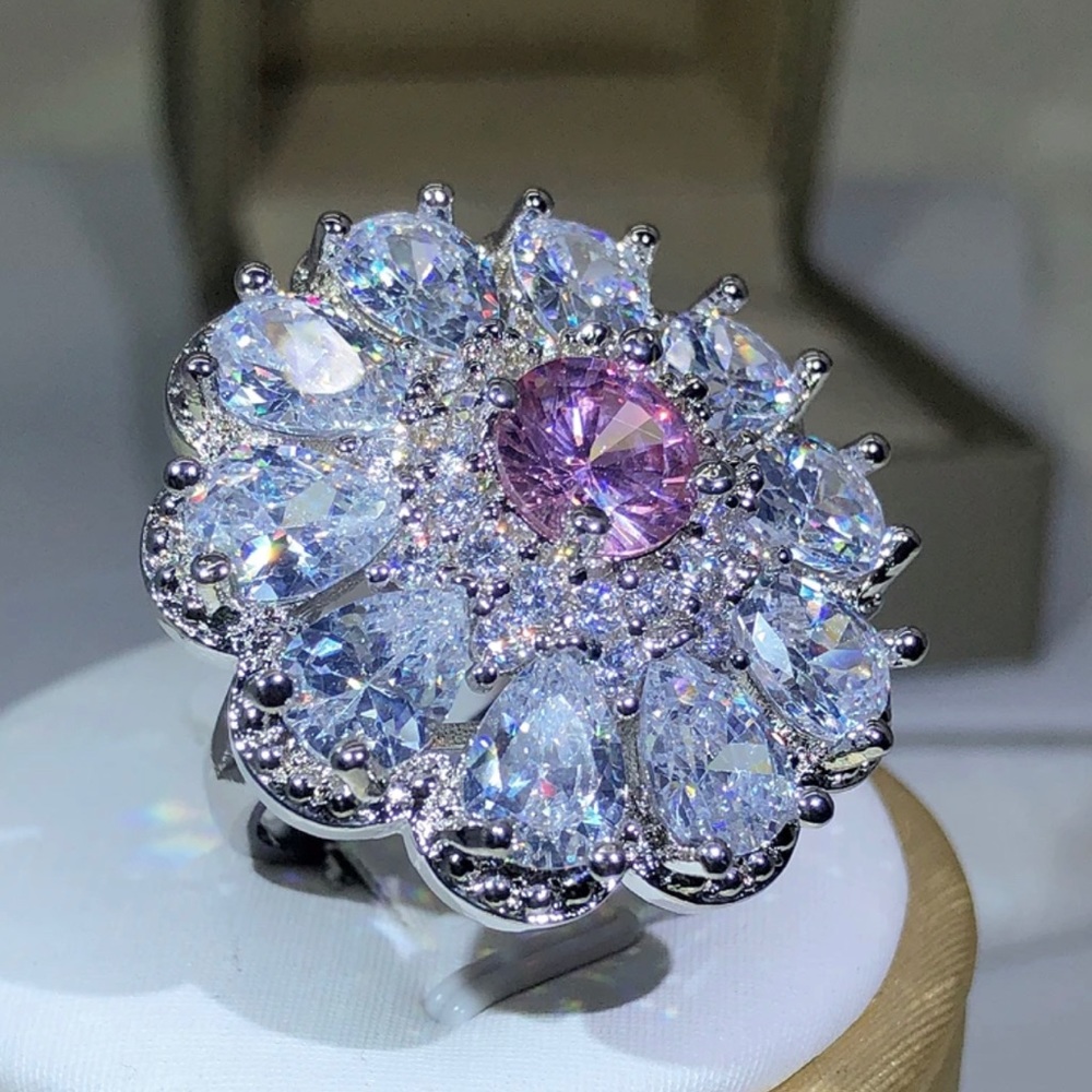 Flower crystal ring - Picture 3 of 4